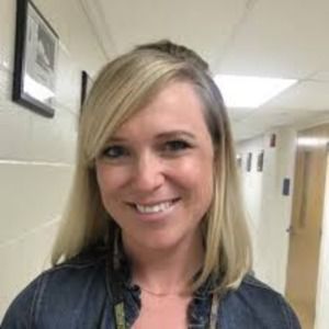 Meet your Posher, Dana